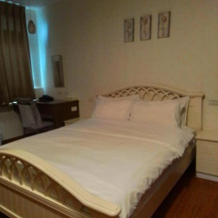 社長的家 Apartment หลัวตง ภายนอก รูปภาพ