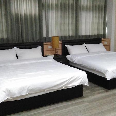社長的家 Apartment หลัวตง ภายนอก รูปภาพ