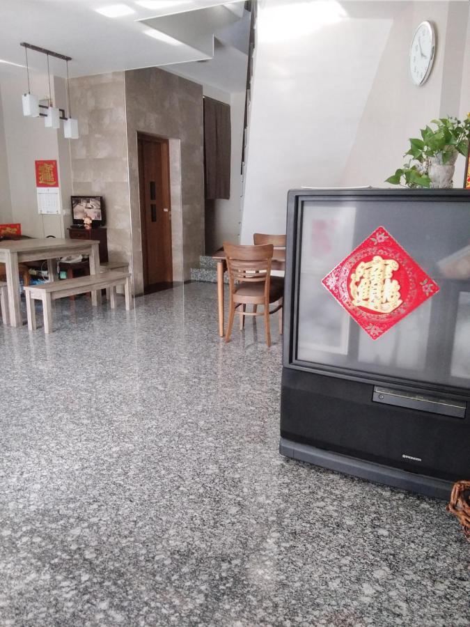 社長的家 Apartment หลัวตง ภายนอก รูปภาพ