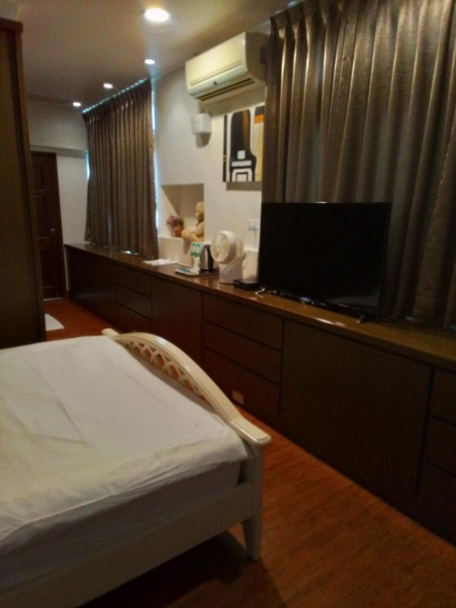 社長的家 Apartment หลัวตง ภายนอก รูปภาพ