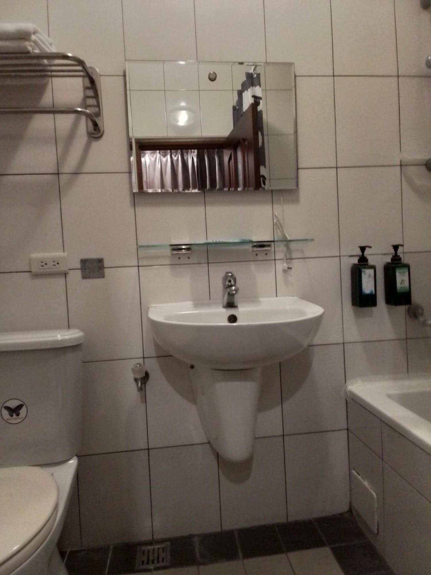 社長的家 Apartment หลัวตง ภายนอก รูปภาพ