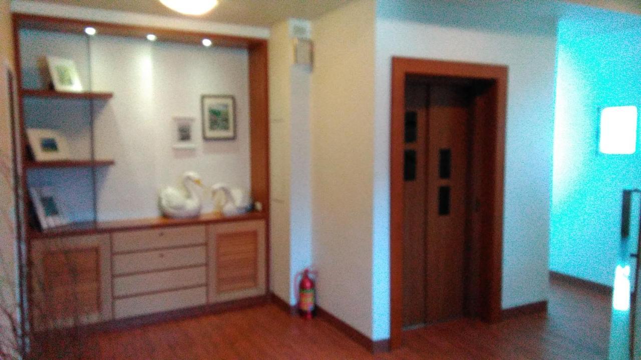 社長的家 Apartment หลัวตง ภายนอก รูปภาพ