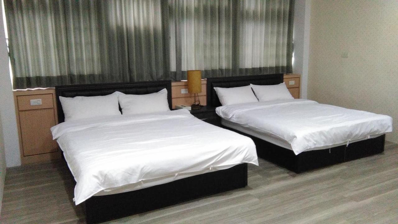 社長的家 Apartment หลัวตง ภายนอก รูปภาพ