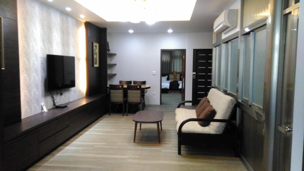 社長的家 Apartment หลัวตง ภายนอก รูปภาพ