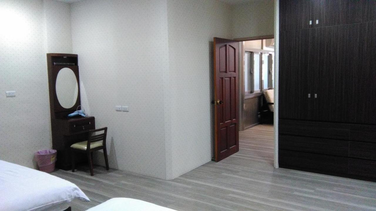 社長的家 Apartment หลัวตง ภายนอก รูปภาพ